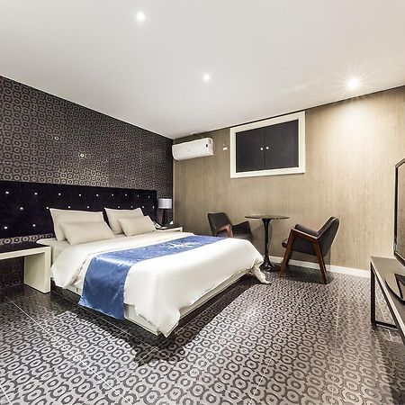 Cheonho Hotel The Blue Seoul Exterior foto